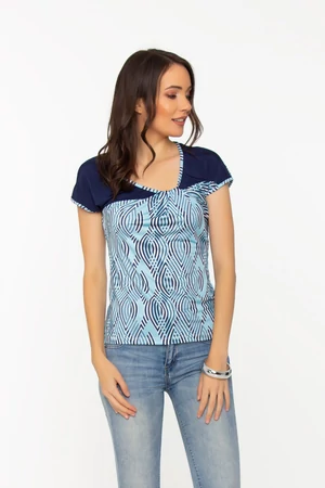 Kék alapú, csavart dekoltázsú póló Kék alapú, csavart dekoltázsú póló